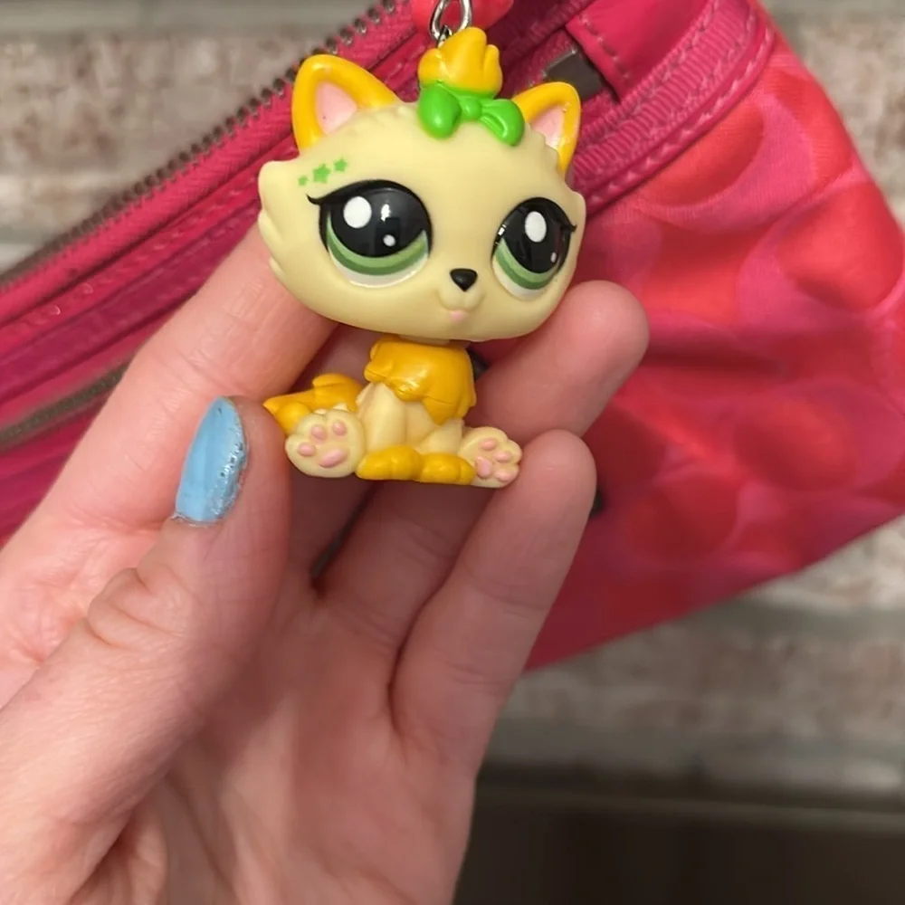 Repurposed Littlest Pet Shop Lemon Kitty Keychain – Sweet & Citrusy